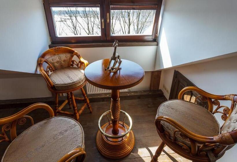 Четырехместный номер Премиум, бутик отель «via Regia»