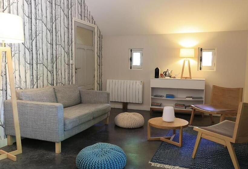 Четырехместный Номер Стандарт Вид на Сад, Domaine De Fresnoy