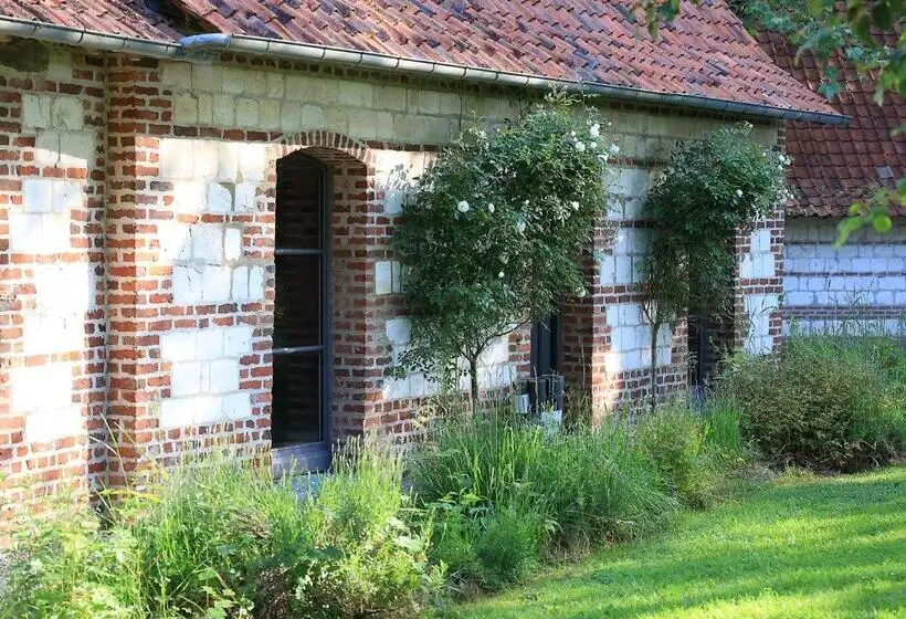 スタンダードルーム, Domaine De Fresnoy