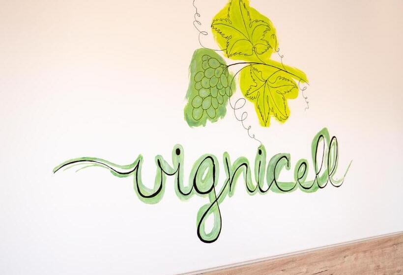 غرفة قياسية رباعية, Girastrittue Colobraro