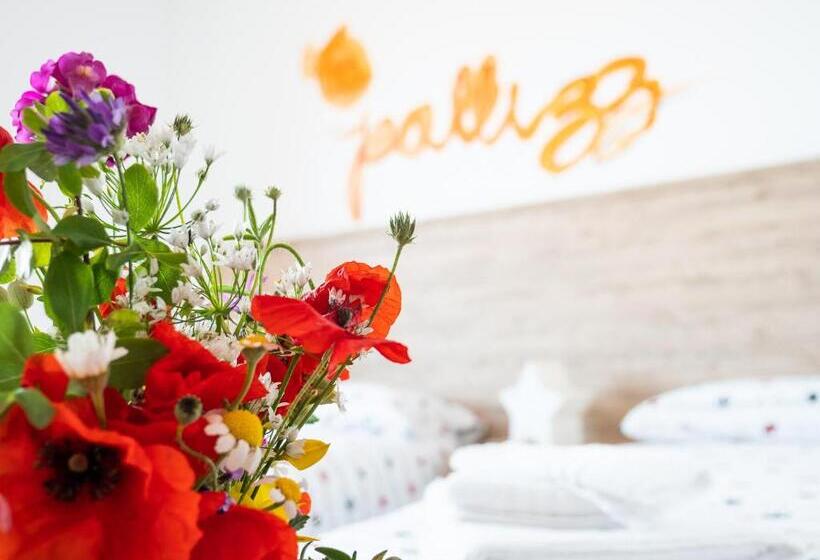 غرفة قياسية لذوى الاحتياجات الخاصة, Girastrittue Colobraro