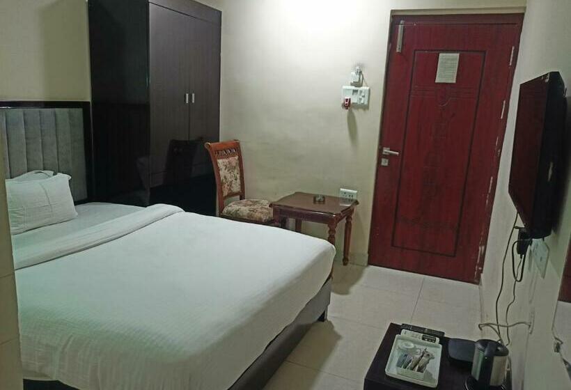 디럭스 룸, Jmd International Katihar