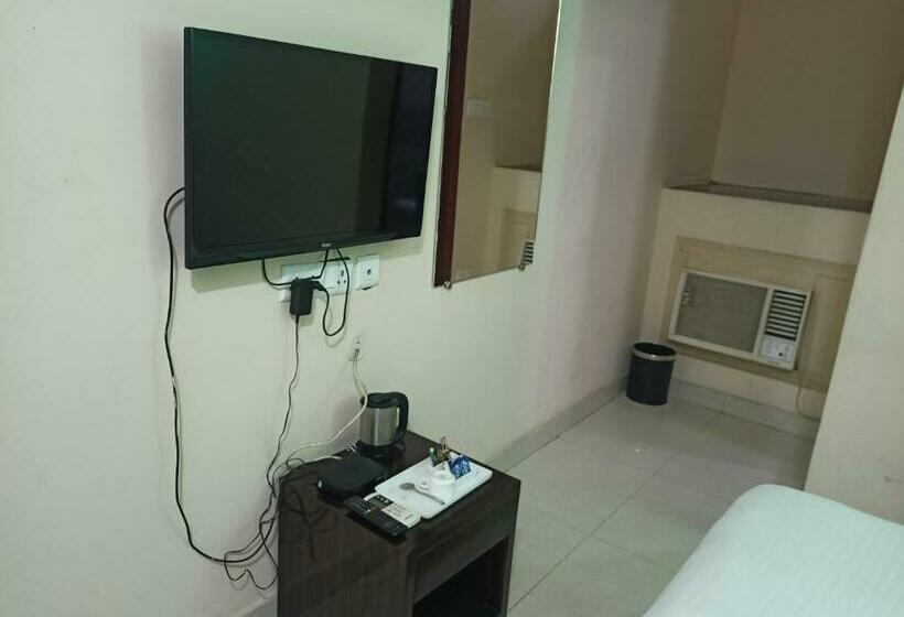 디럭스 룸, Jmd International Katihar