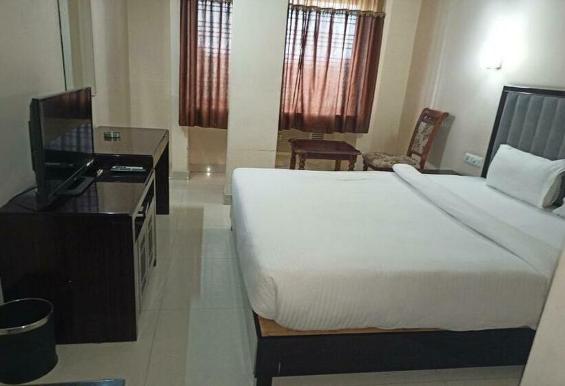 디럭스 룸, Jmd International Katihar