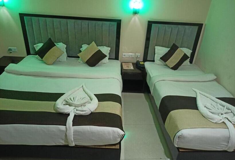 디럭스 패밀리 룸, Jmd International Katihar