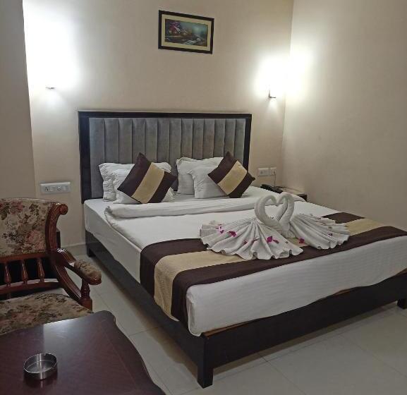 Люкс, Jmd International Katihar