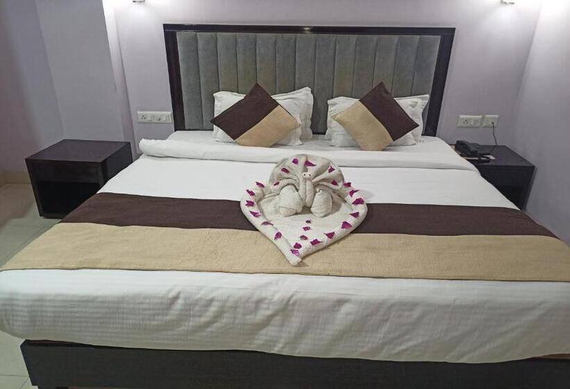 로얄 스위트, Jmd International Katihar