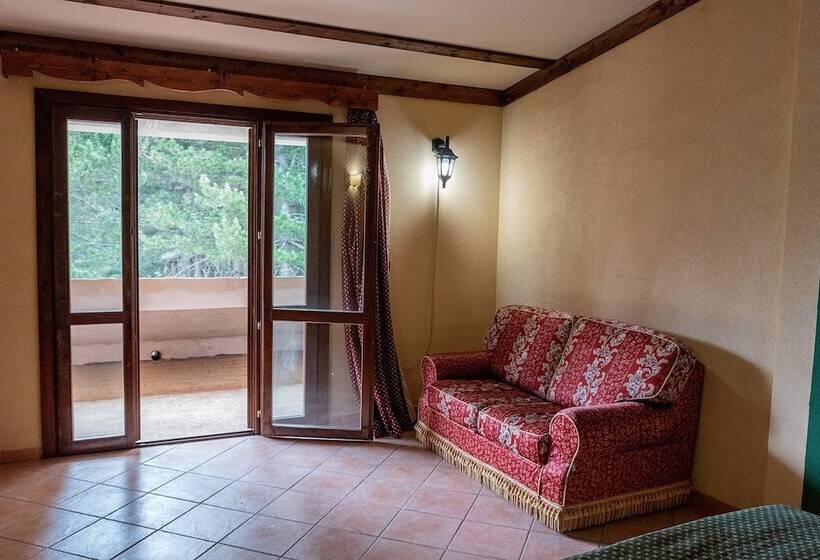 غرفة سوبيريور ثلاثية, Olimpo Sila