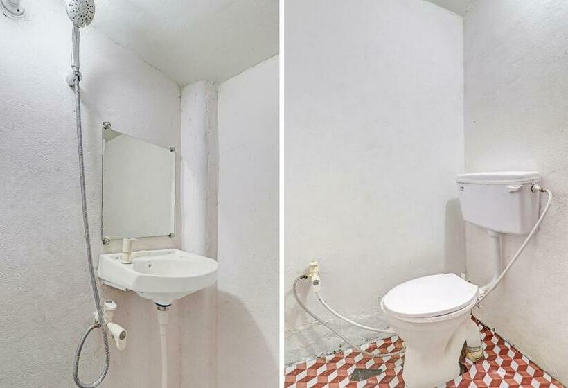 트리플 클래식 룸, Oyo 79466 Vats Tower