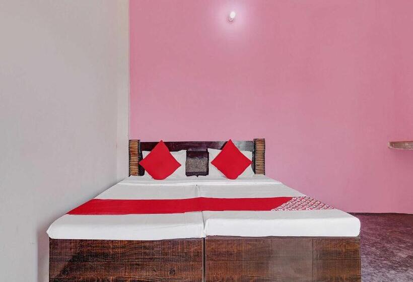 트리플 클래식 룸, Oyo 79466 Vats Tower