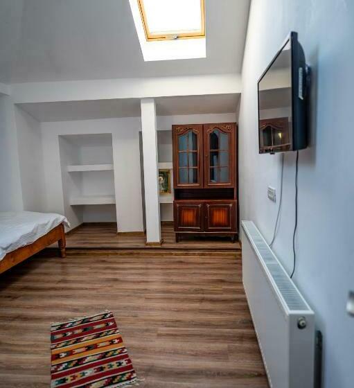 Семейный Номер, Pensiunea Visaventura