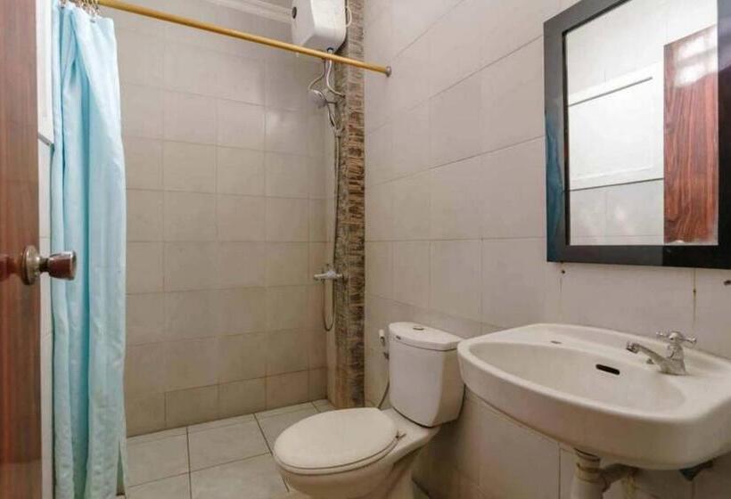 Номер Deluxe, Reddoorz @ Dwipa Wisata