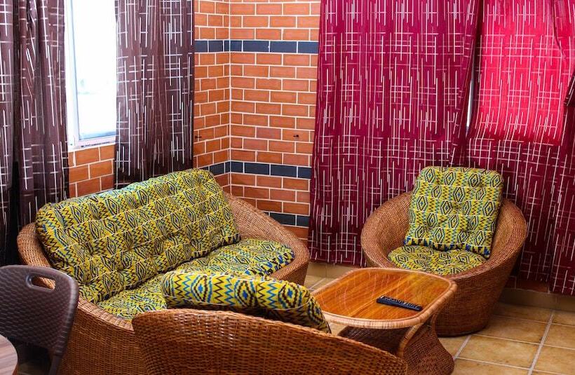 Президентский Люкс, Agblor Lodge