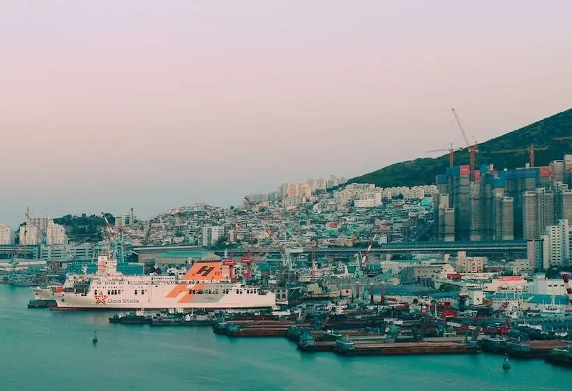 اتاق سوپریور با چشم‌انداز دریا, Busan Connect Ocean
