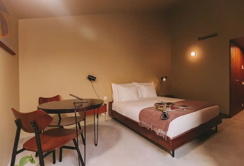 اتاق استاندارد, Outsite Porto Mouco