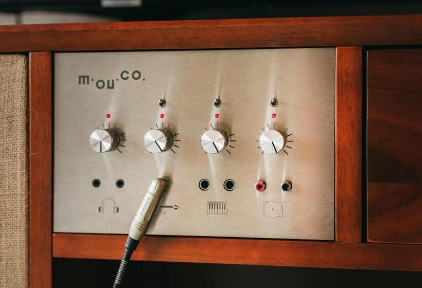 سوییت, Outsite Porto Mouco