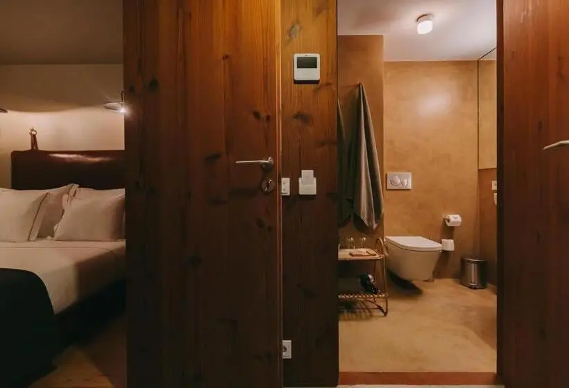 سوییت اجرایی, Outsite Porto Mouco