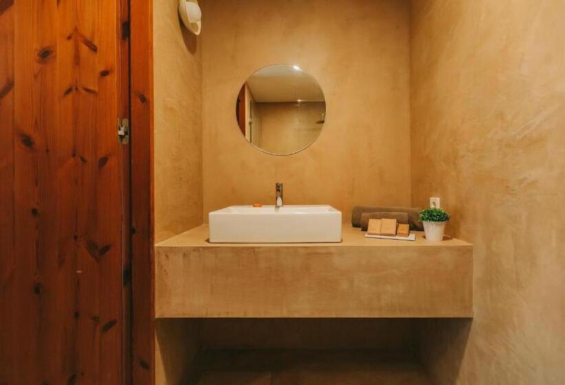 سوییت لوکس, Outsite Porto Mouco