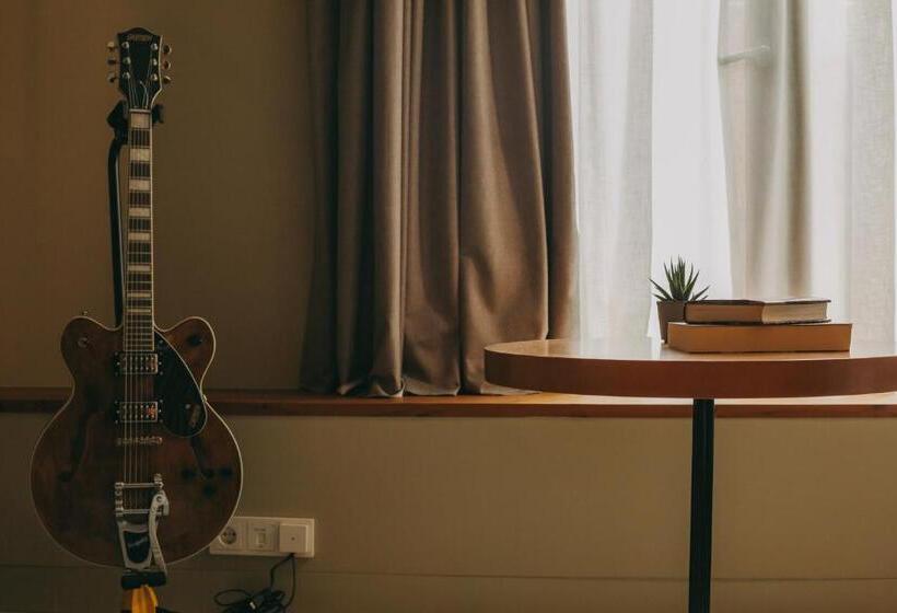 اتاق سوپریور, Outsite Porto Mouco