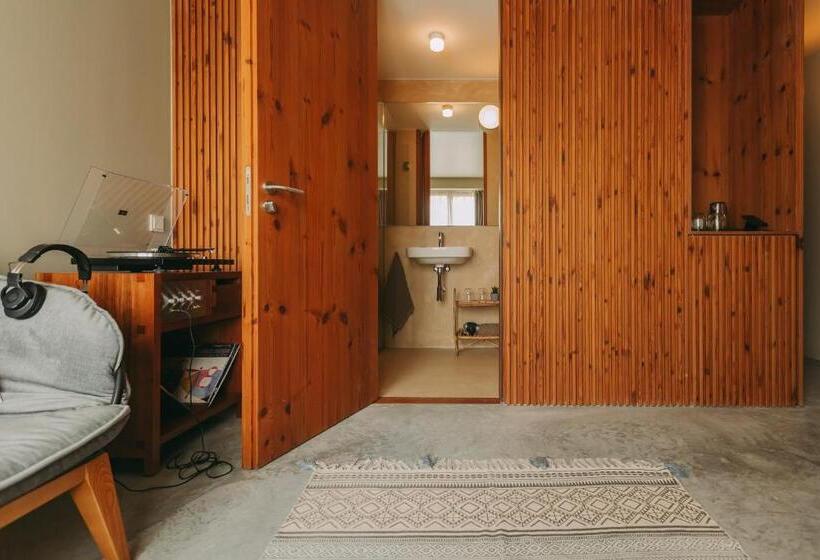 اتاق سوپریور, Outsite Porto Mouco