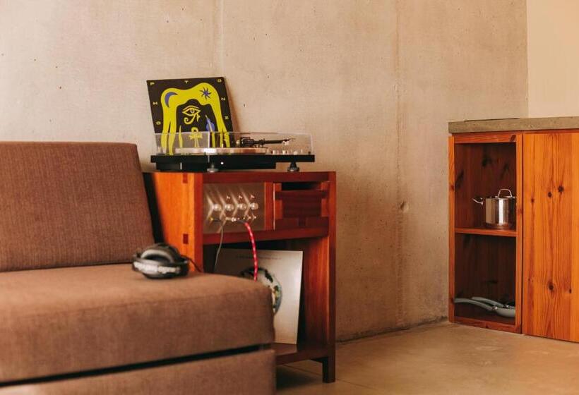 سوییت خانوادگی, Outsite Porto Mouco