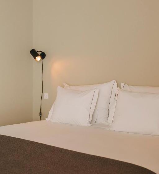 سوییت خانوادگی, Outsite Porto Mouco