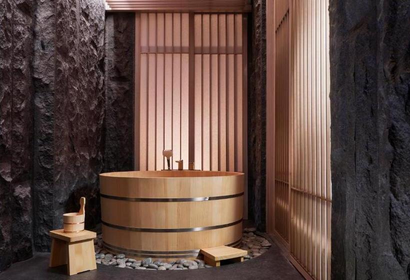 اتاق استاندارد با تخت بزرگ, Okura Manila