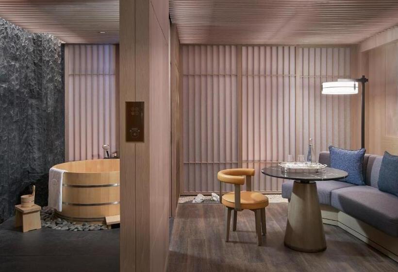 اتاق سوپریور, Okura Manila