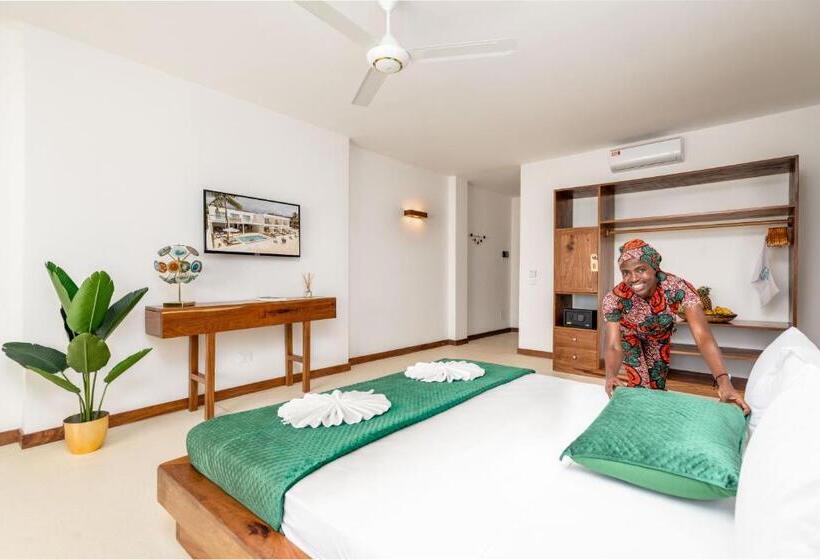 豪华海景房带阳台, Imara Beach Resort