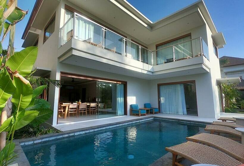 带4个卧室的别墅, Arama Villas