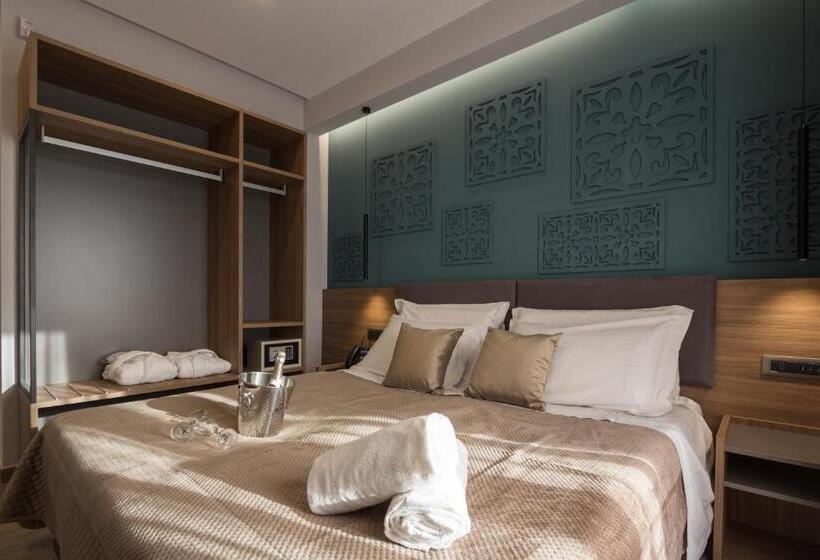 Номер Deluxe с Балконом, Giafra Luxury Rooms