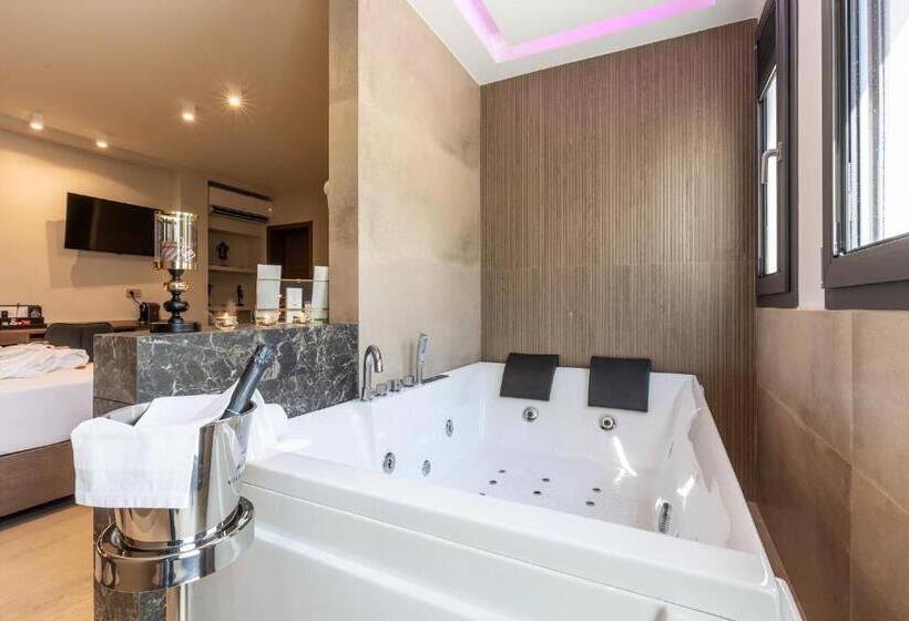 Люкс с гидромассажем, Giafra Luxury Rooms