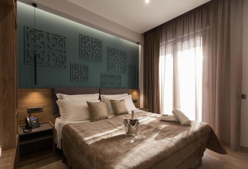 Номер Deluxe с Балконом, Giafra Luxury Rooms