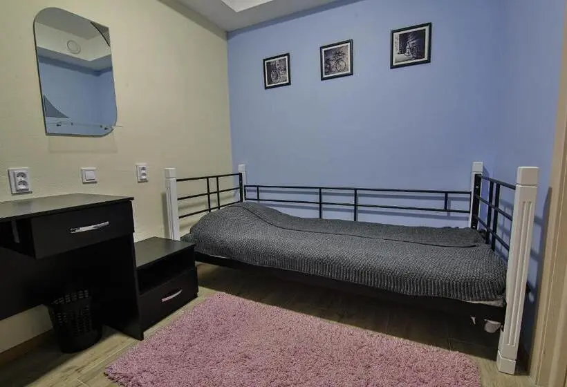 Habitació Superior Individual, Battle Mile Hostel
