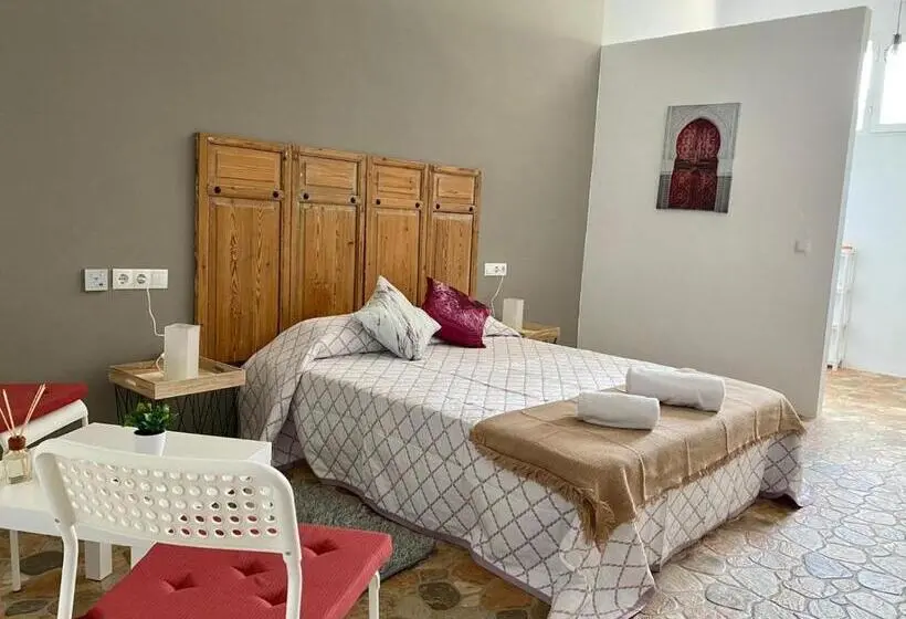 Standard Studio, Devmani Hotel Rural