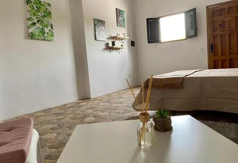 Deluxe Studio, Devmani Hotel Rural