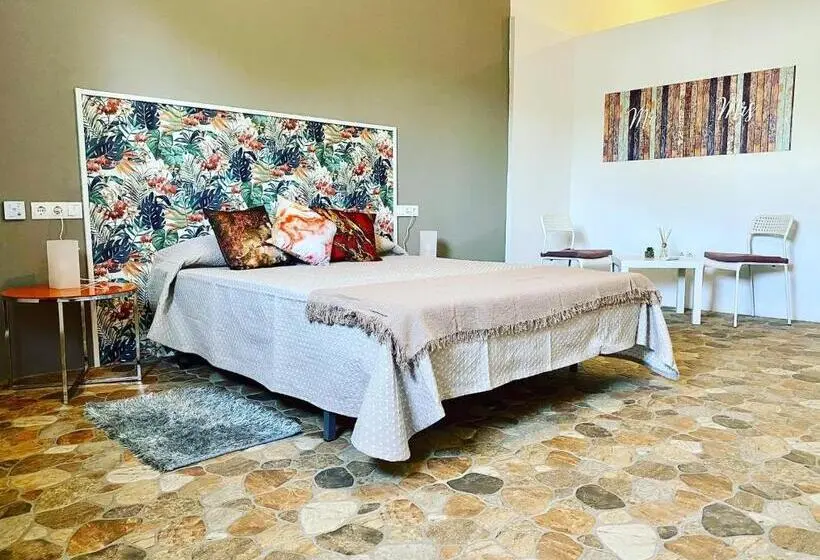 Deluxe Studio, Devmani Hotel Rural