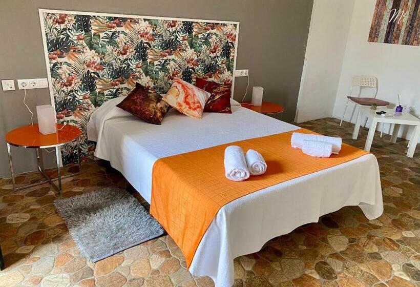 סטודיו דלוקס, Devmani Hotel Rural