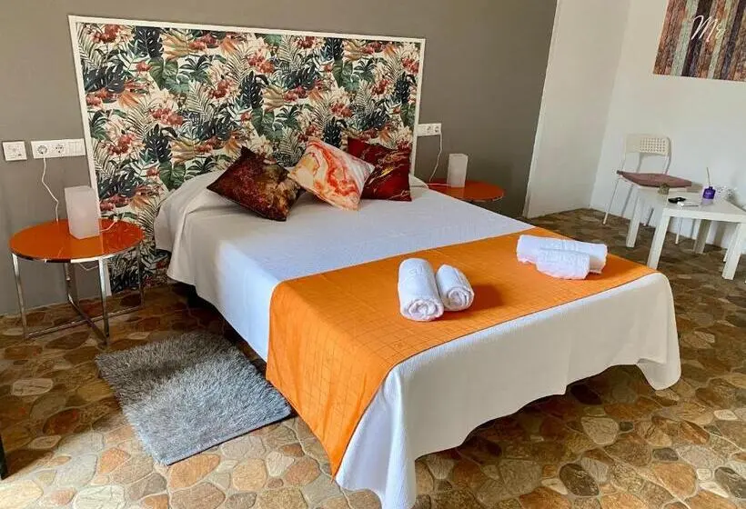 Deluxe Studio, Devmani Hotel Rural