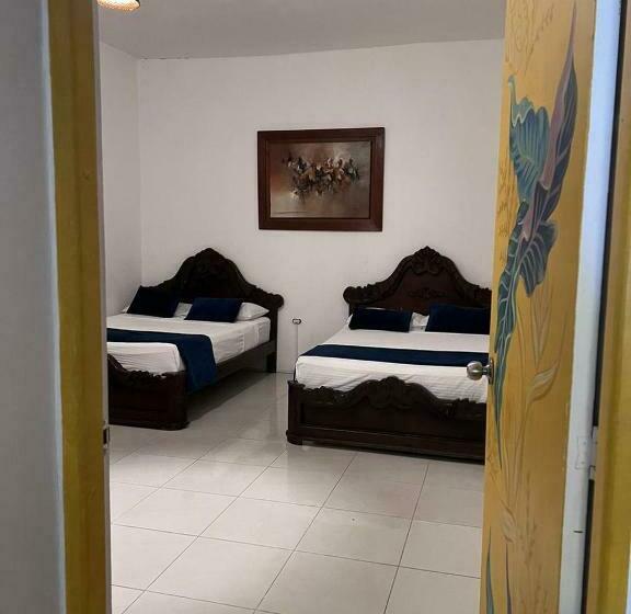 Quarto Familiar, Curazao Hotel  Centro Histórico