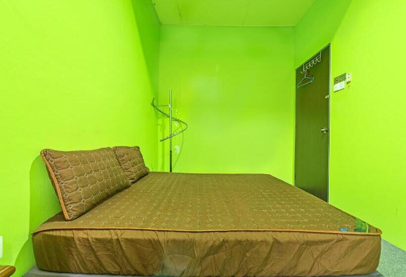 בקתת חדר, Oyo 90325 Au Homestay