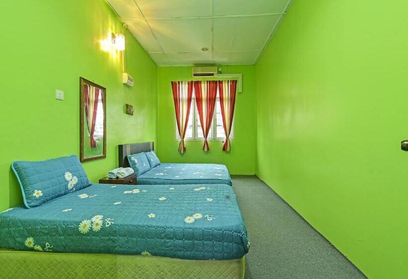 בקתת חדר, Oyo 90325 Au Homestay