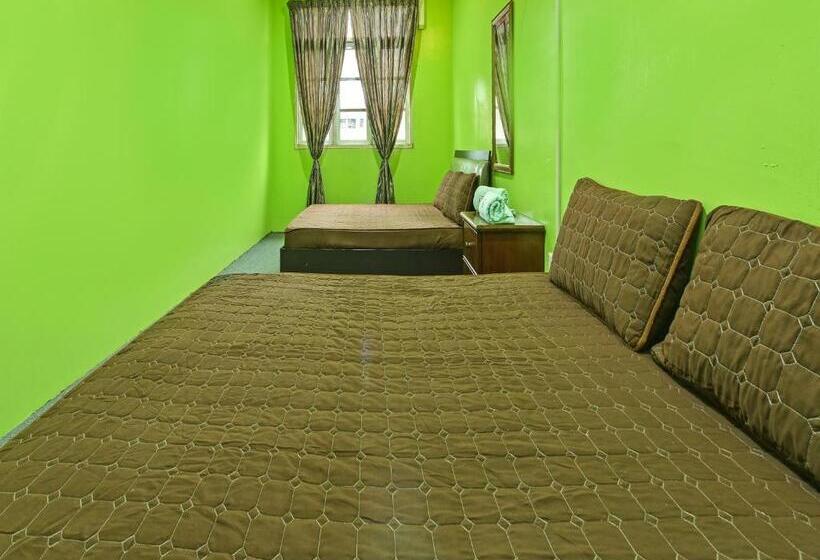 בקתת חדר, Oyo 90325 Au Homestay