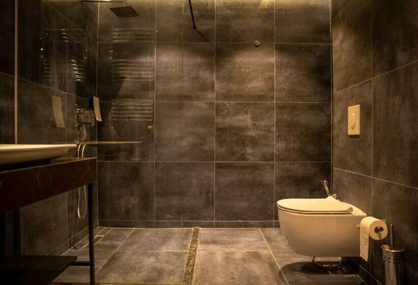 سوییت, Palace Hotel & Spa