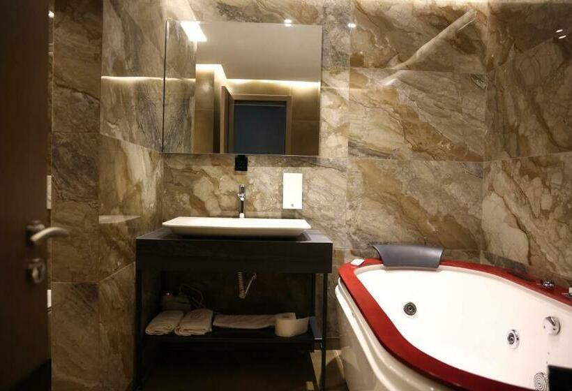 اتاق لوکس با بالکن, Palace Hotel & Spa