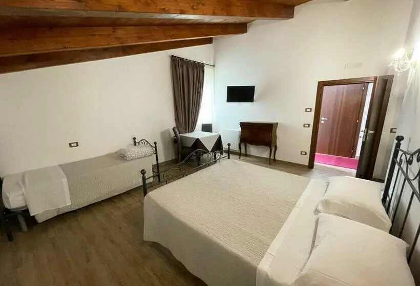ファミリールーム, Tenuta Morrone