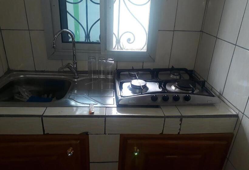 استودیو خانوادگی, Npangou Appart