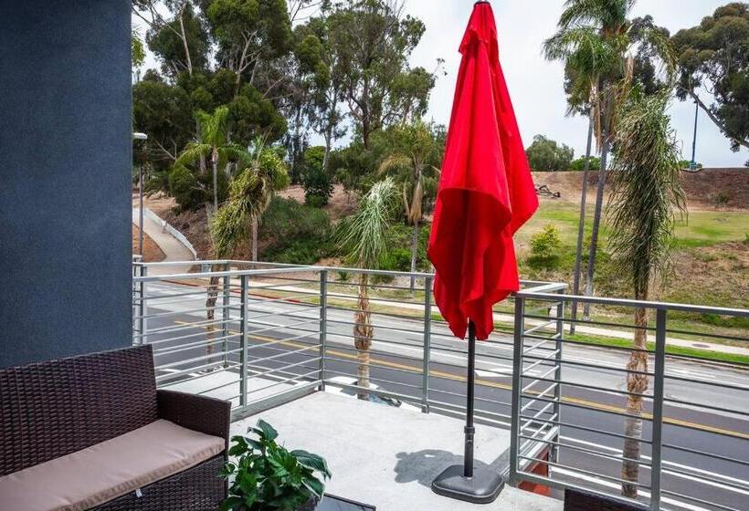 חדר סטודיו סטנדרד, Studio With Large Balcony  San Diego Gateway