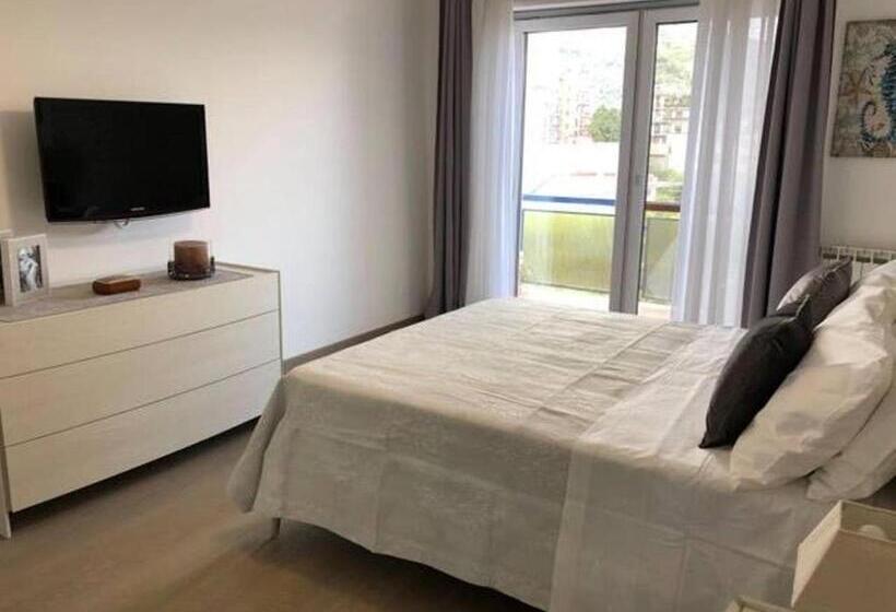 バルコニー付きスタンダードルーム, The Place Piazza Lauro