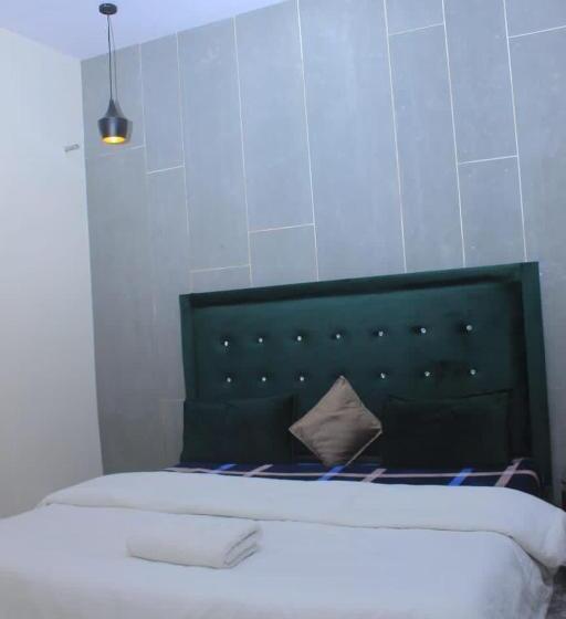 Deluxe Trippelrum, Gsc International Hotel And Restaurant